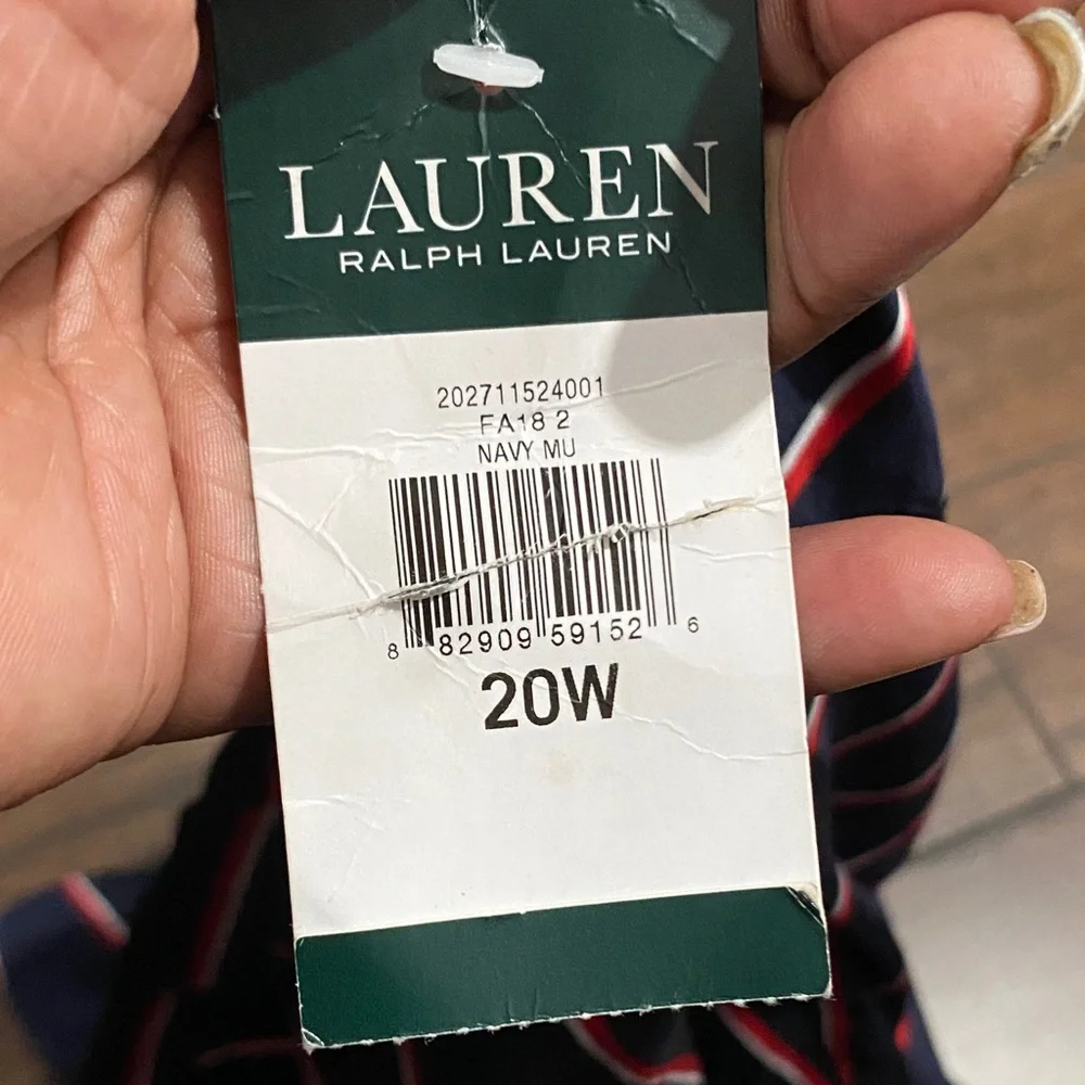 Lauren Ralph Lauren Navy and Red Striped Cropped Pants - Picture 4 of 4